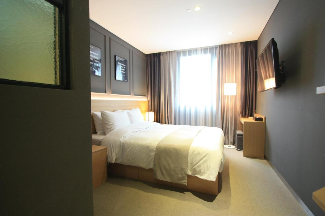 Vella Suite Hotel Suwon Eksteriør bilde