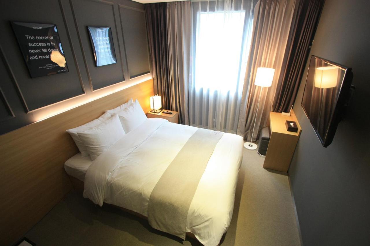 Vella Suite Hotel Suwon Eksteriør bilde